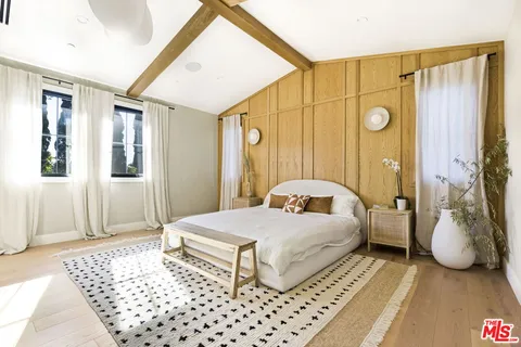 $4,995,000 | 6310 Mirror Lake Drive, Los Angeles, CA 90068