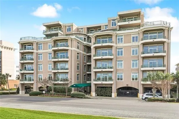 $6,300 | 400 Metairie-Hammond Highway, Unit 4A, Metairie, LA 70005
