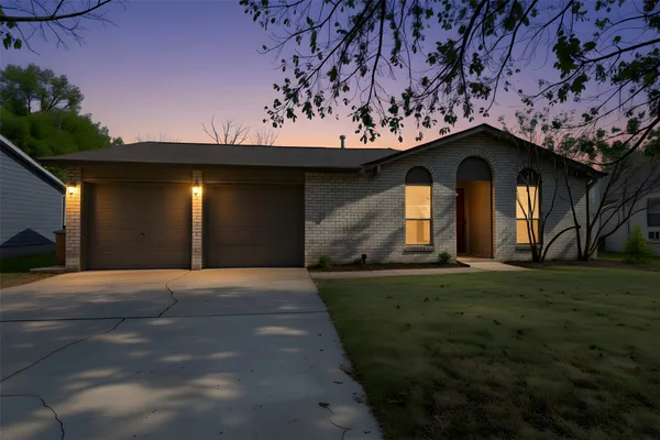 $2,500 | 7203 Barnsdale Way, Austin, TX 78745