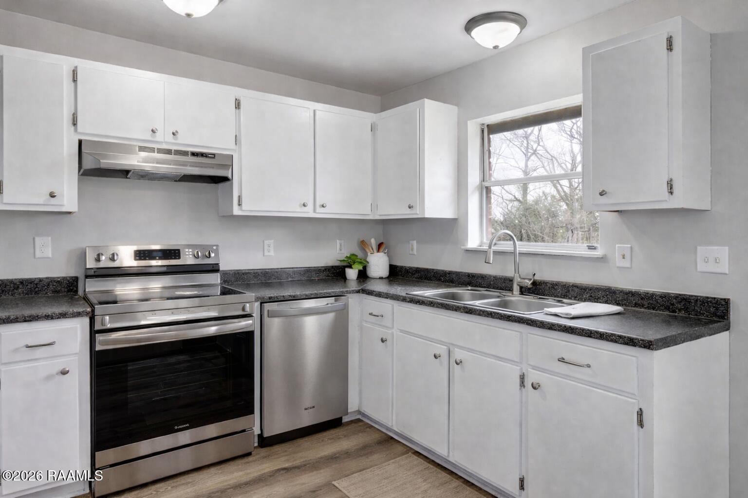 12017 Judge Doucet Road Abbeville, LA 70510 - Photo 12 of 25 36B25917-D235-453A-85D8-603251486112