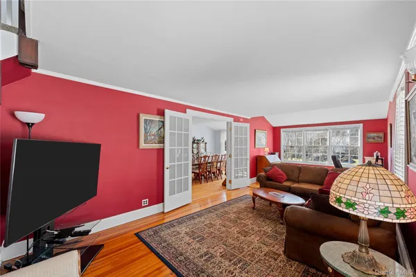 $1,380,000 | 122 Palmyra Avenue, Woodmere, NY 11598