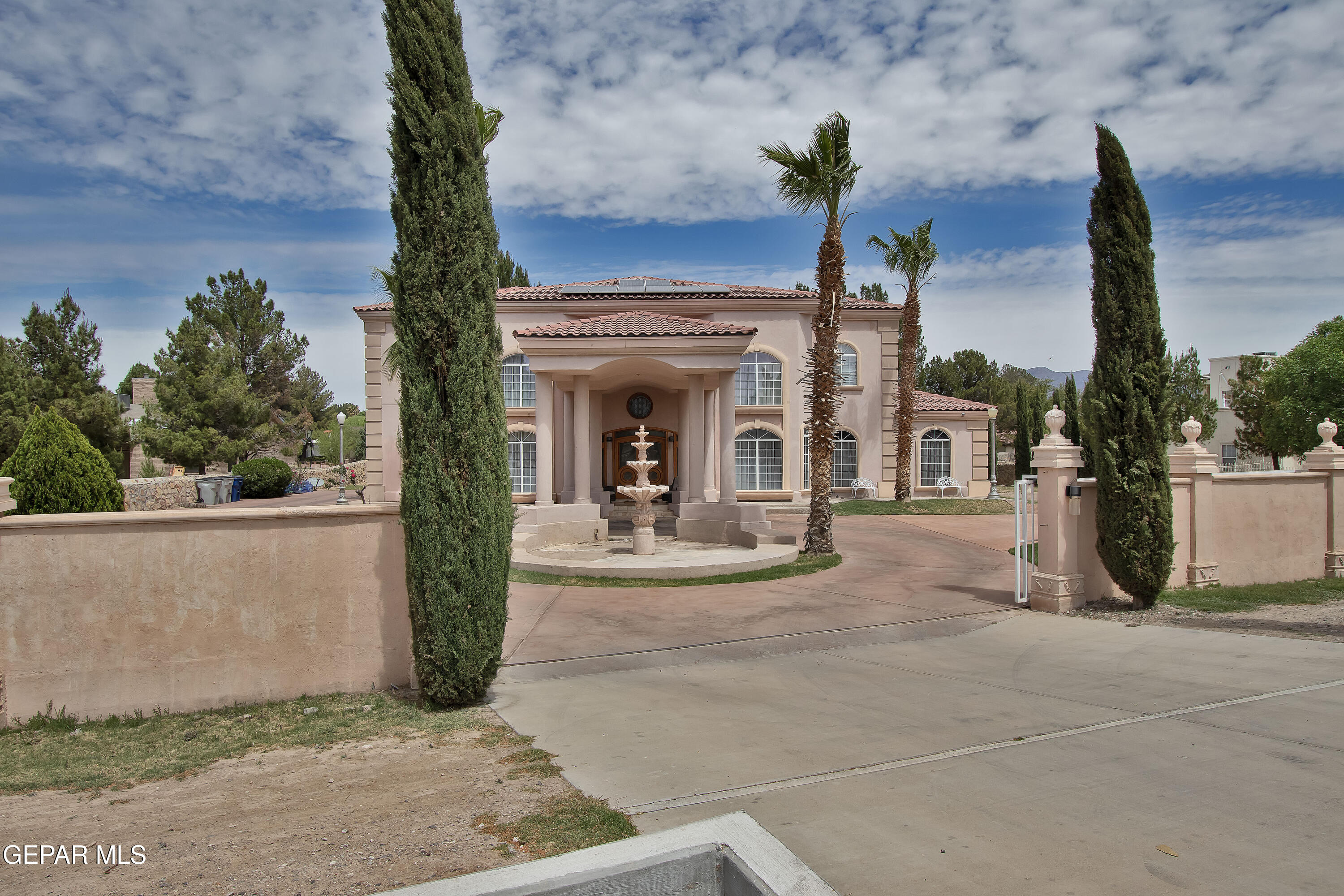 861 Country Club Road El Paso, TX 79932 - Photo 4 of 104 Front