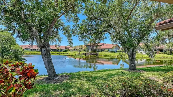 $430,000 | 6048 Wilshire Boulevard, Unit 2, Sarasota, FL 34233