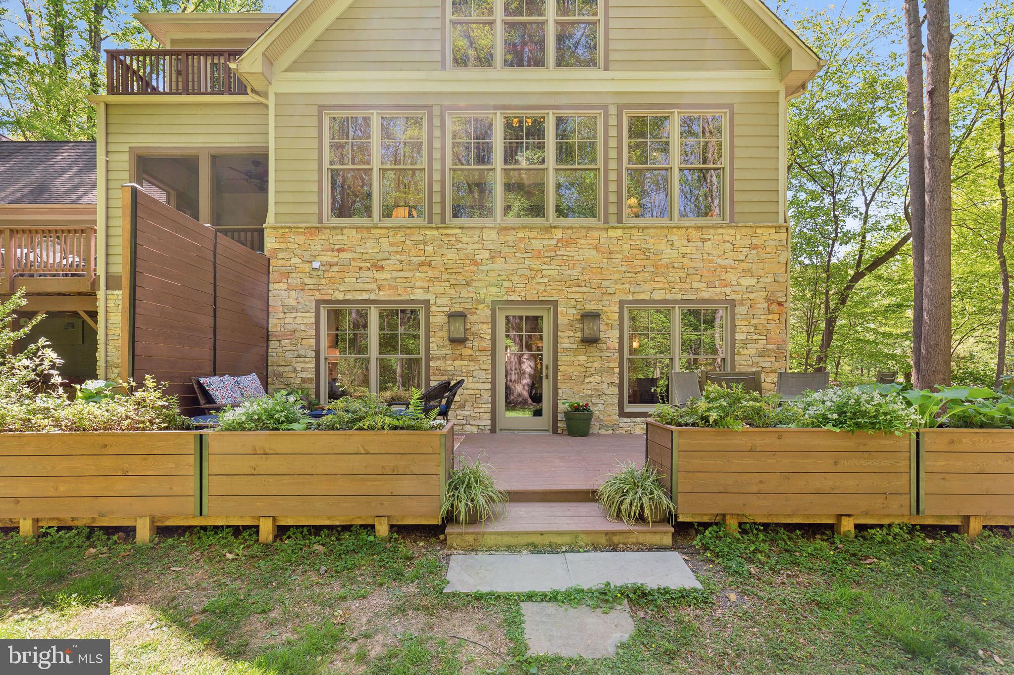 5019 Willowmeade Drive Fairfax, VA 22030 - Photo 56 of 77 Private entrance to Wood deck off of LL apartment