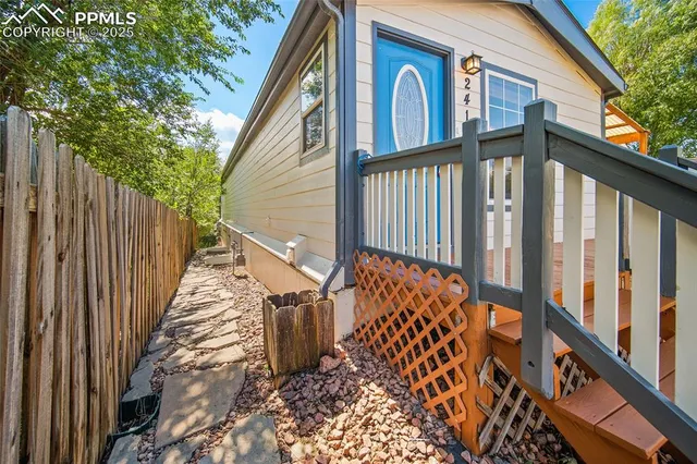 a view of a pathway of a house