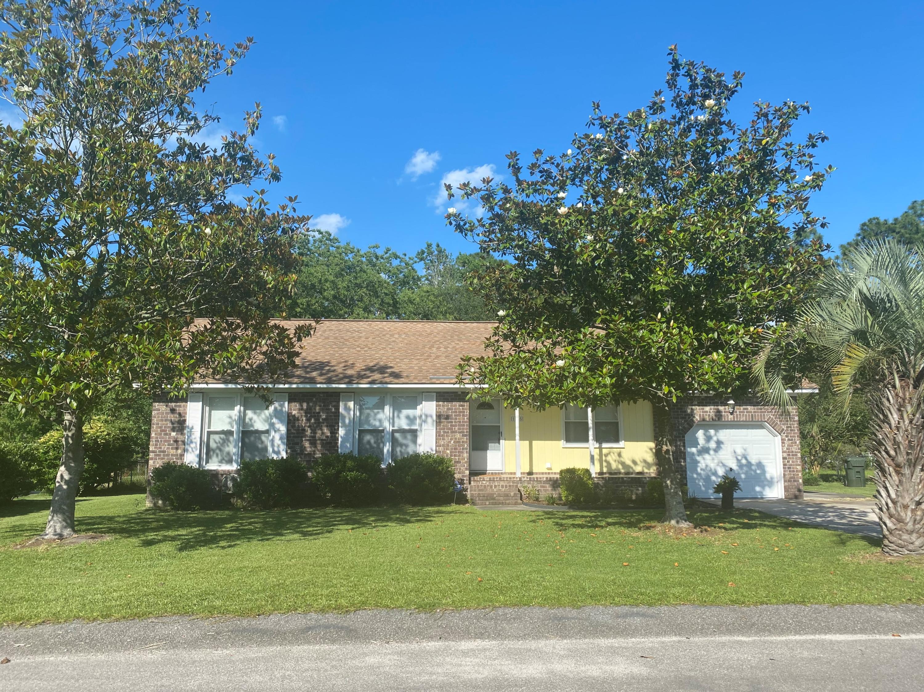 125 Wheeler Road Summerville, SC 29486 - Photo 1 of 40 Front
