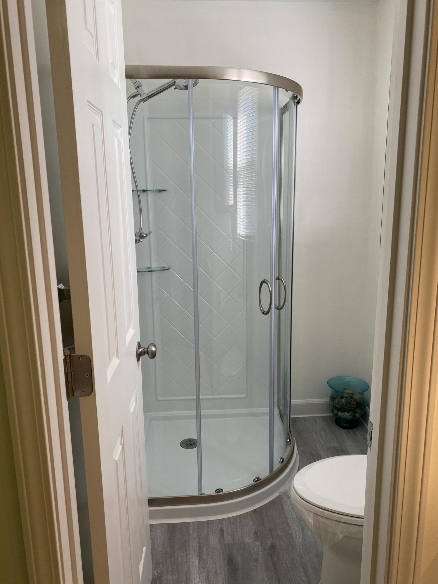 125 Wheeler Road Summerville, SC 29486 - Photo 18 of 40 Master shower