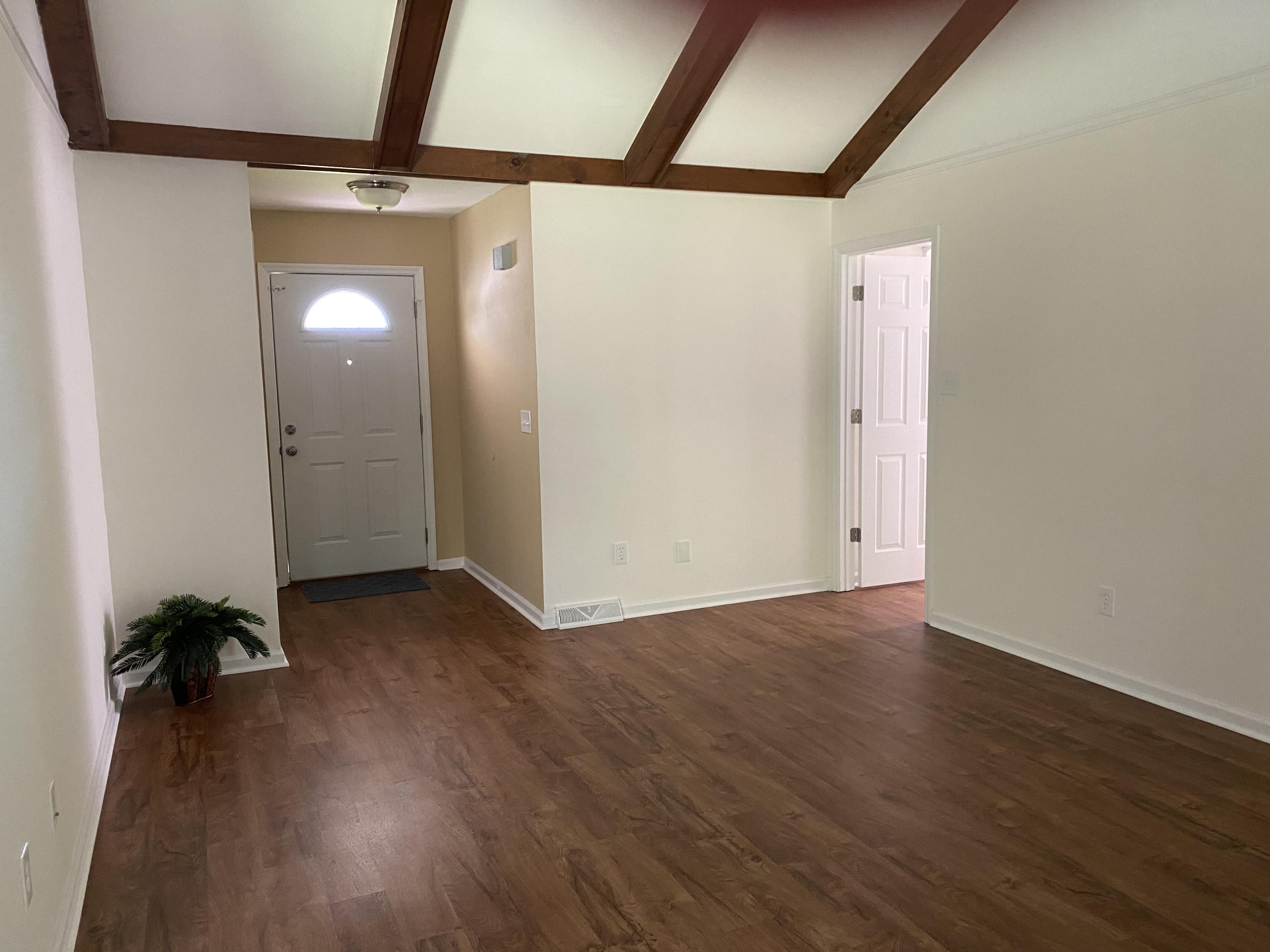 125 Wheeler Road Summerville, SC 29486 - Photo 7 of 40 Foyar