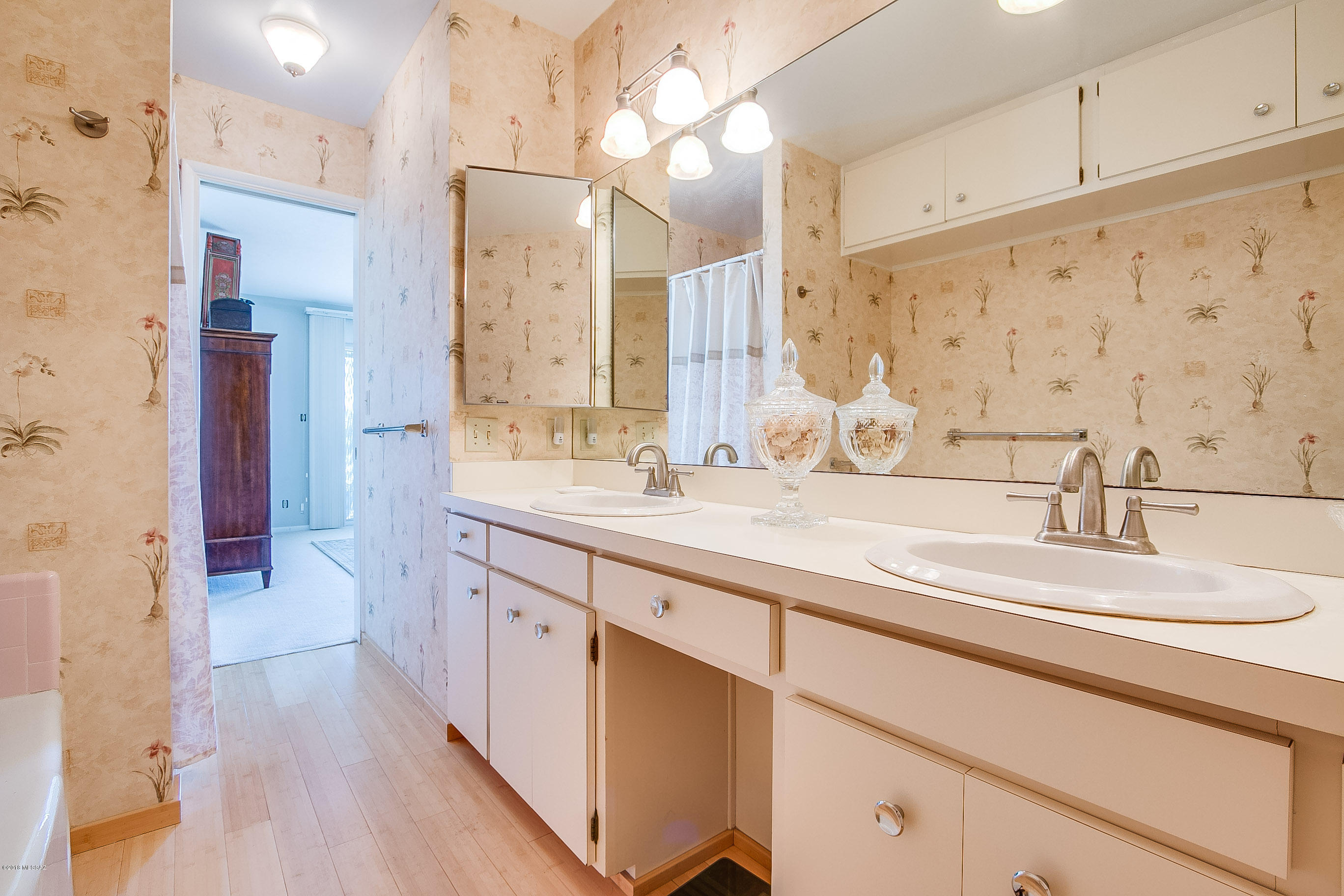 525 North Country Club Road, Unit P64 Tucson, AZ 85716 - Photo 19 of 23