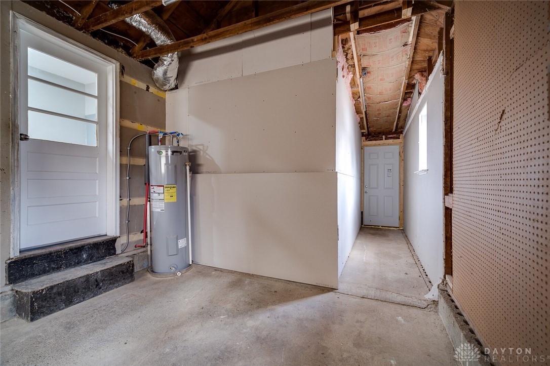 424 Kennedy Road Medway, OH 45341 - Photo 16 of 17 Gallery Image 16