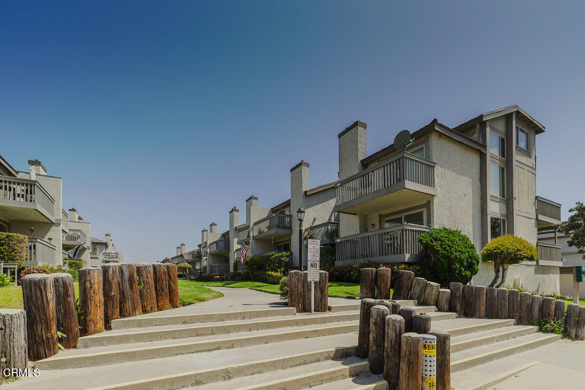 3064 Sunset Lane Oxnard, CA 93035 - Photo 6 of 50 a view of a building with street