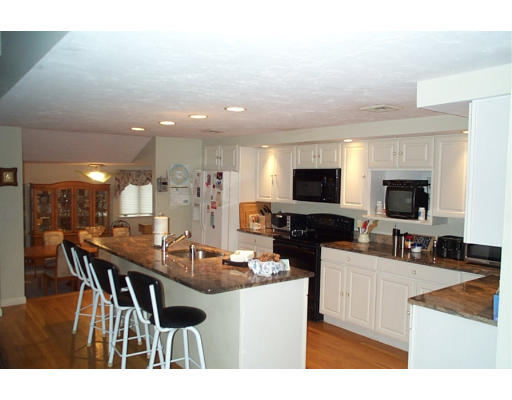 48 Celia Road Braintree, MA 02184 - Photo 5 of 12 Gallery Image 5
