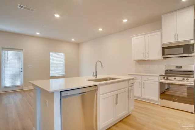 $2,000 | 2495 Cliff Hollow Circle, Gulf Breeze, FL 32563