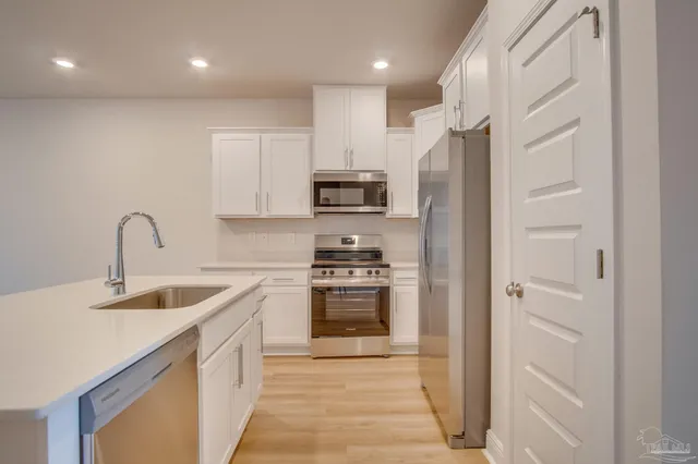 $2,000 | 2495 Cliff Hollow Circle, Gulf Breeze, FL 32563