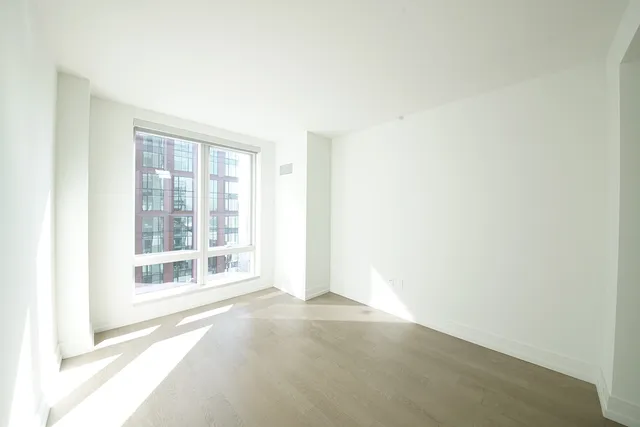 $5,695 | 555 10th Avenue, Unit 33F | Hudson Yards
