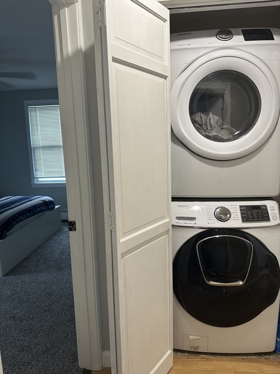 119 Laurel View Road Templeton, MA 01468 - Photo 15 of 28 a utility room with dryer and washer