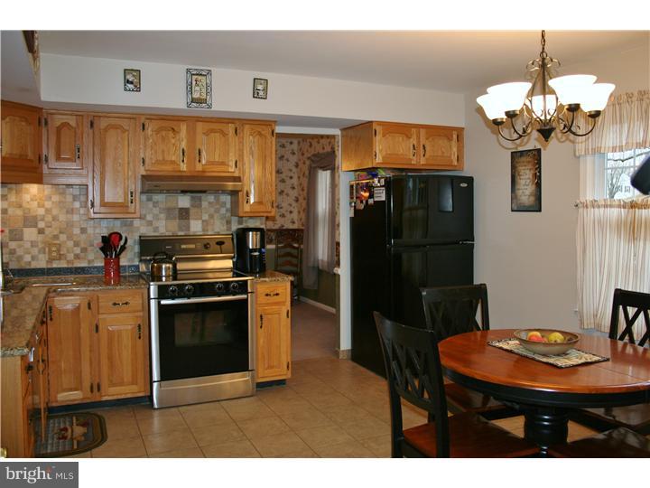 111 Fox Hollow Road Dublin, PA 18917 - Photo 3 of 25 Kitchen