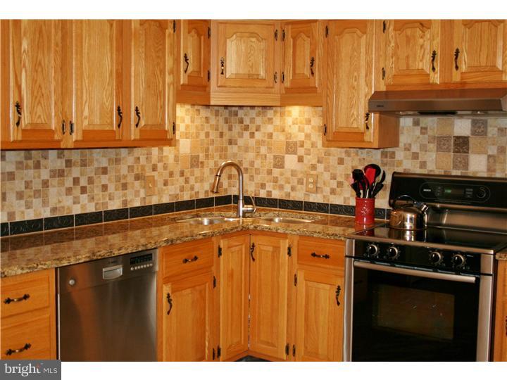 111 Fox Hollow Road Dublin, PA 18917 - Photo 5 of 25 Kitchen