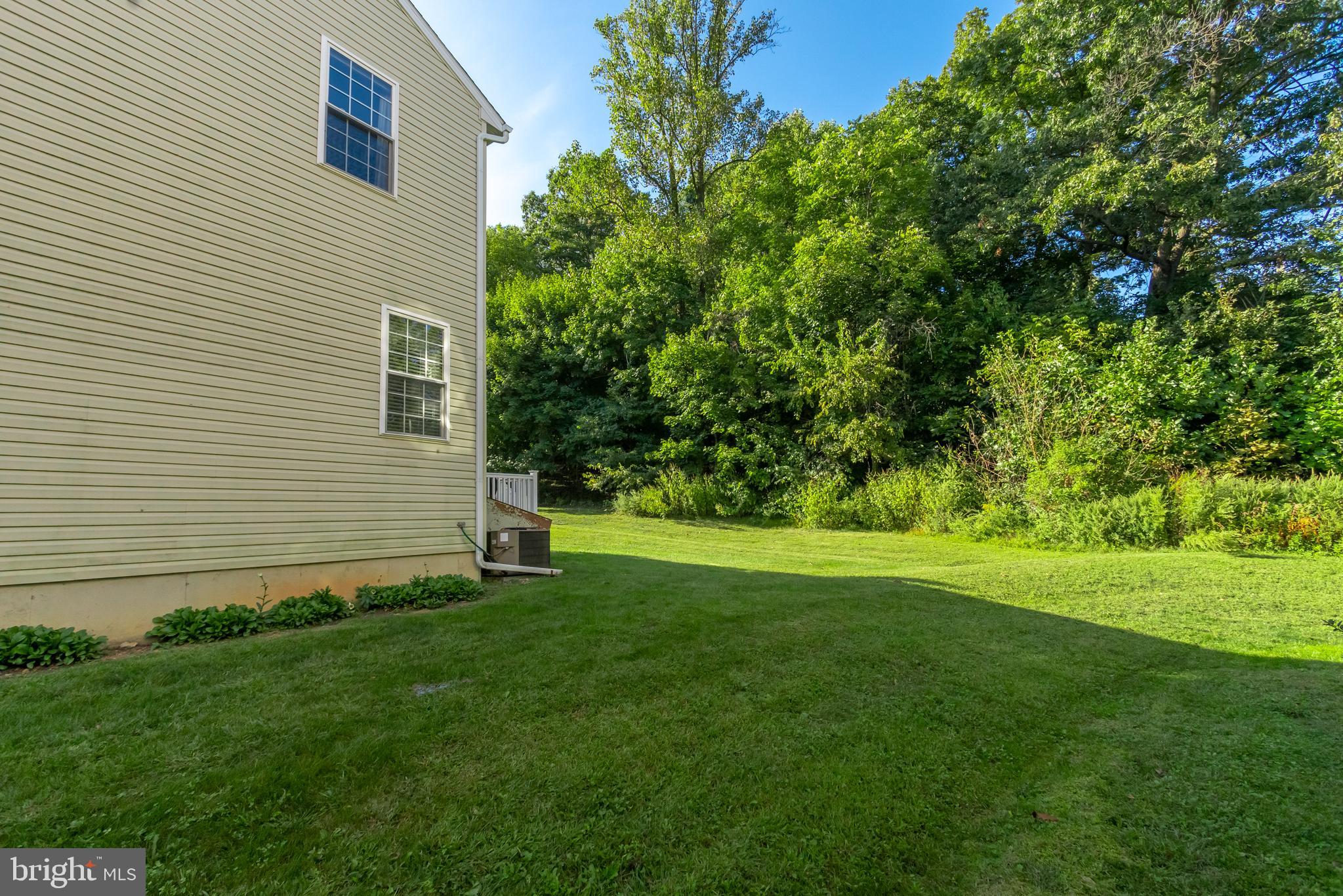 58 Sugar Maple Road Barto, PA 19504 - Photo 4 of 40 Side yard