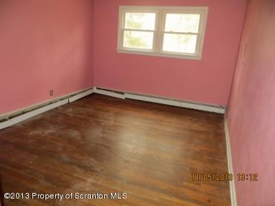 362 Cherry Lane Road Bartonsville, PA 18321 - Photo 8 of 16 Gallery Image 8