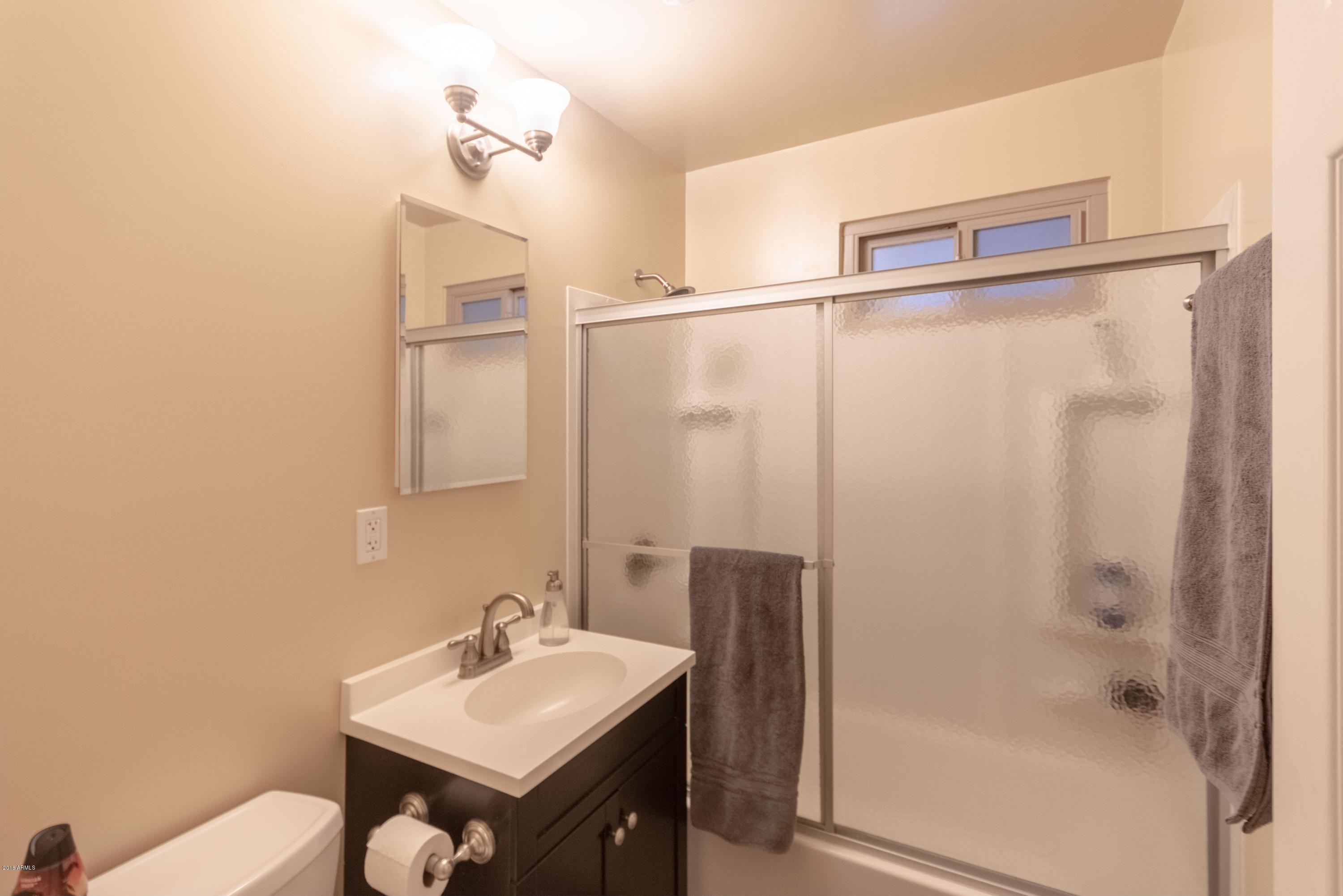 1225 East Almeria Road Phoenix, AZ 85006 - Photo 13 of 15 hall bath