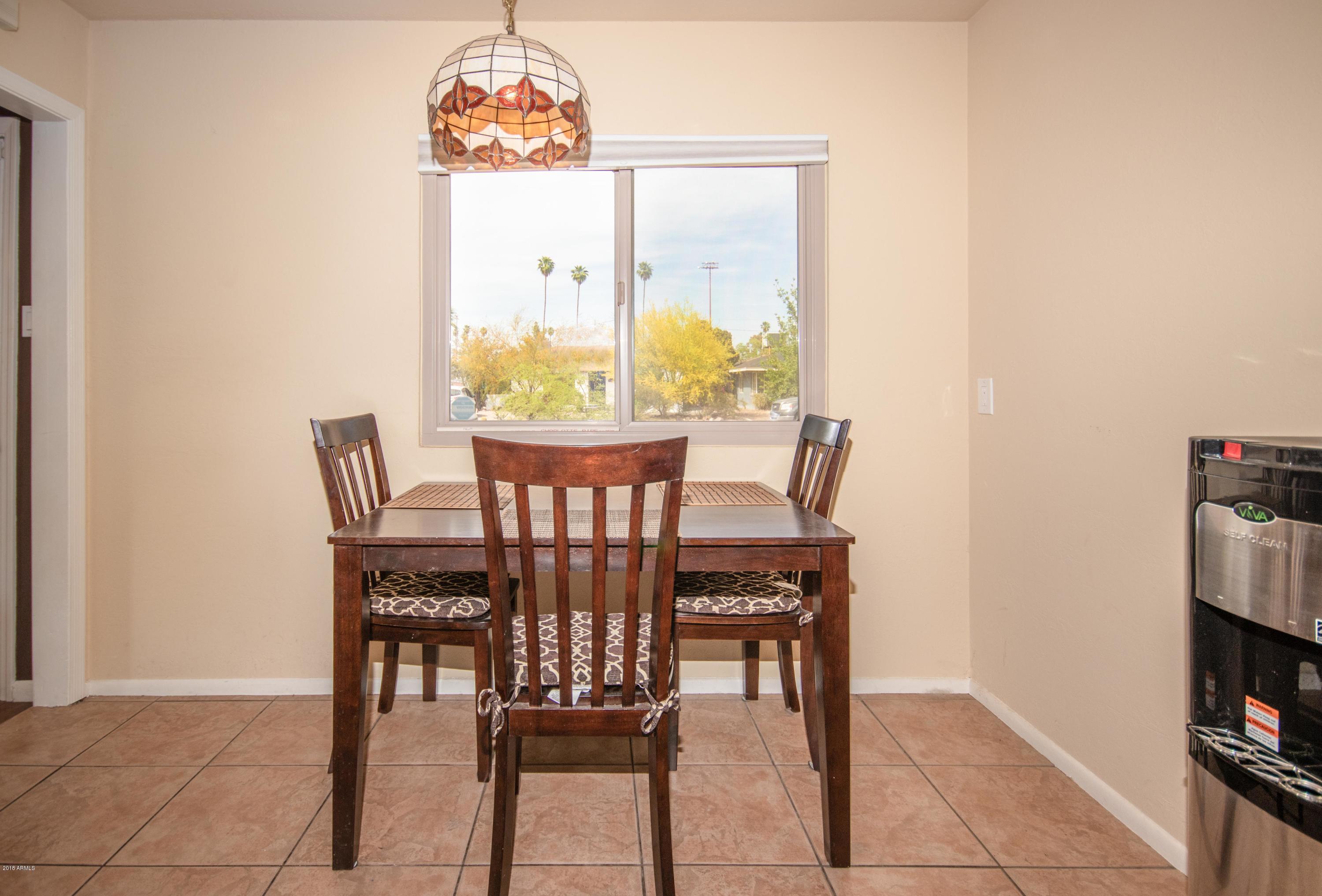 1225 East Almeria Road Phoenix, AZ 85006 - Photo 9 of 15 kitchen