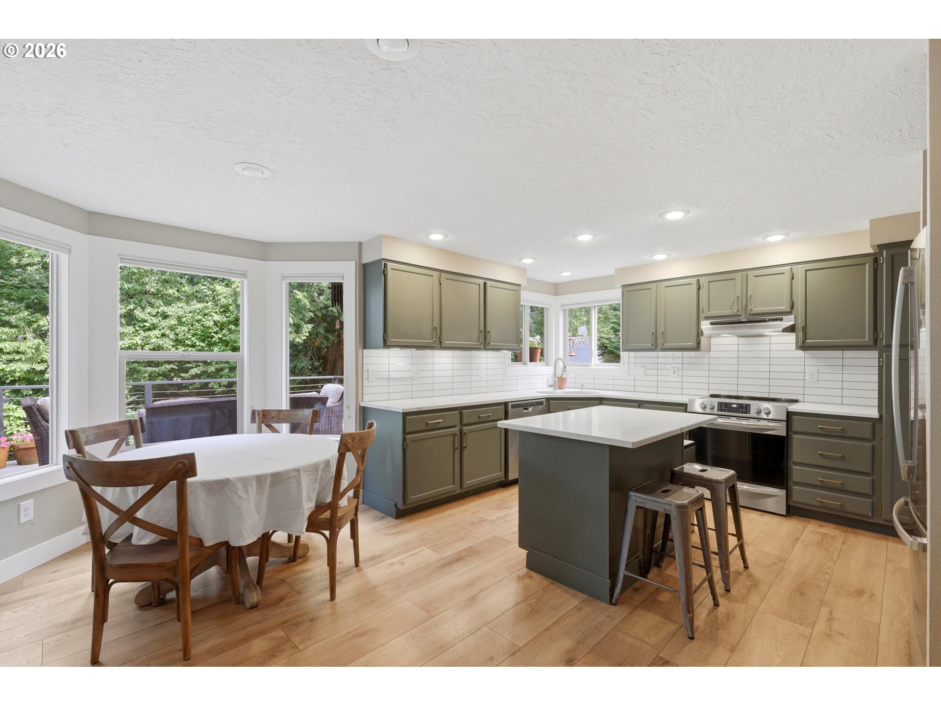 1386 Southeast Condor Place Gresham, OR 97080 - Photo 14 of 31