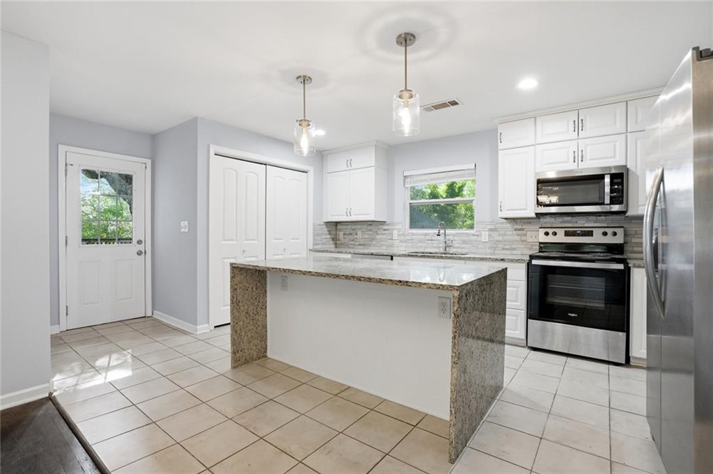 3115 Robin Road Decatur, GA 30032 - Photo 9 of 26