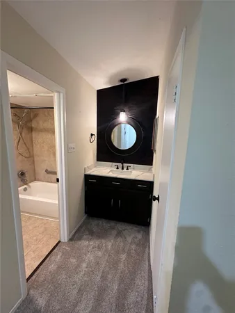 $1,000 | 2110 Wilcrest Drive, Unit 128, Houston, TX 77077