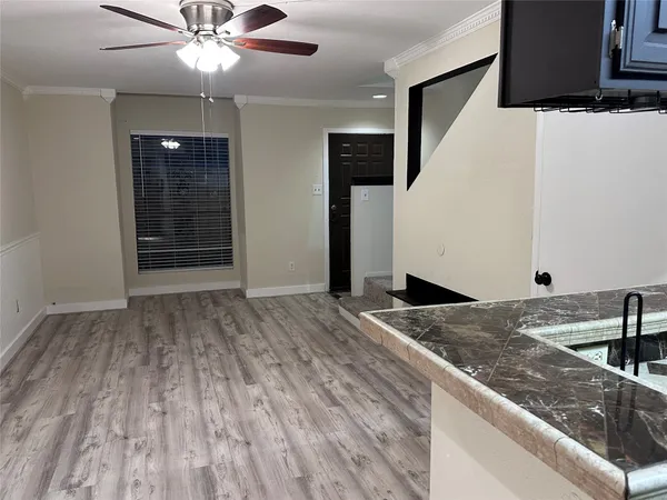 $1,000 | 2110 Wilcrest Drive, Unit 128, Houston, TX 77077