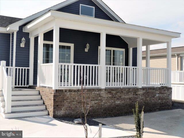 139 Clamshell Road Ocean City, MD 21842 - Photo 2 of 23 Front Porch a