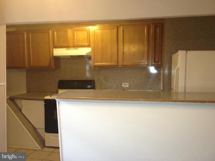 6954 Aberdeen Road Upper Darby, PA 19082 - Photo 8 of 12