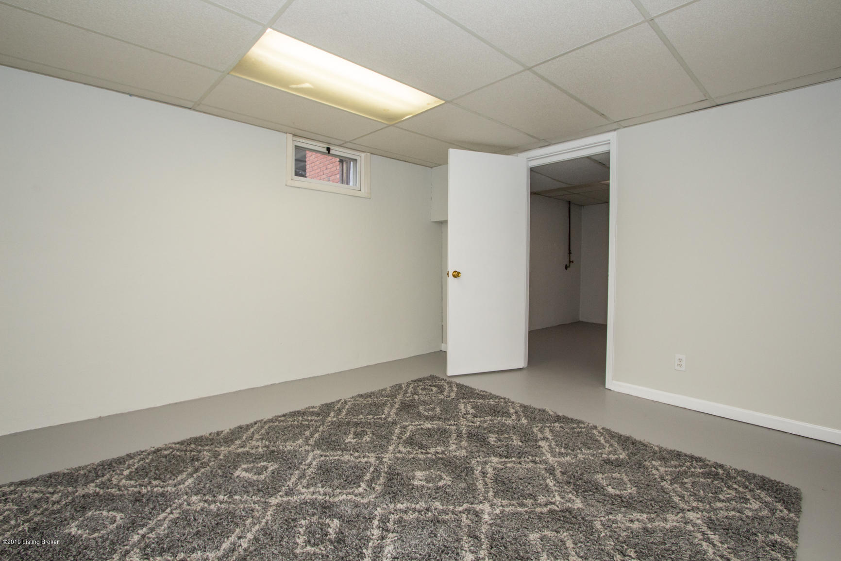 705 Walser Road Louisville, KY 40207 - Photo 23 of 39 JThomas Photography-705 Walser-43