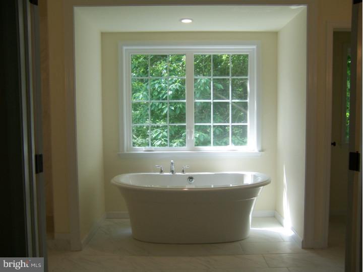 538 Mount View Road Berwyn, PA 19312 - Photo 8 of 16 Master Bathroom