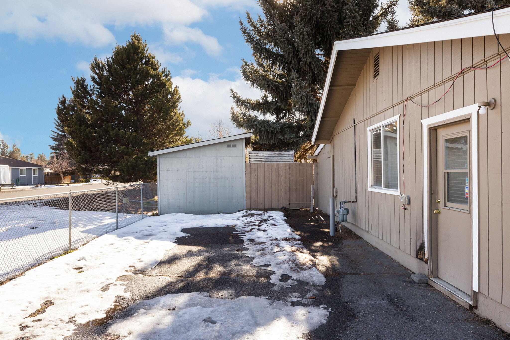 21141 Southeast Reed Market Road Bend, OR 97702 - Photo 18 of 25 21141 SE Reed Market Rd (18 of 25)