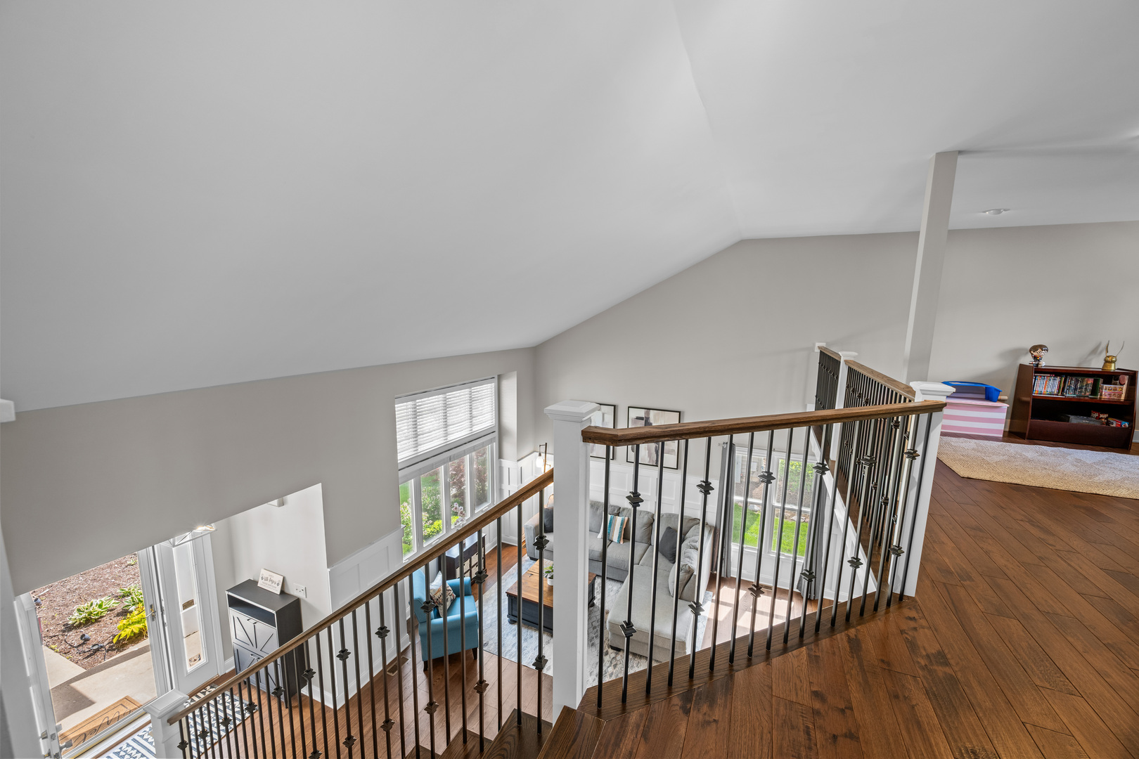 1631 Terri Circle Naperville, IL 60563 - Photo 25 of 39 a view of entryway with wooden floor