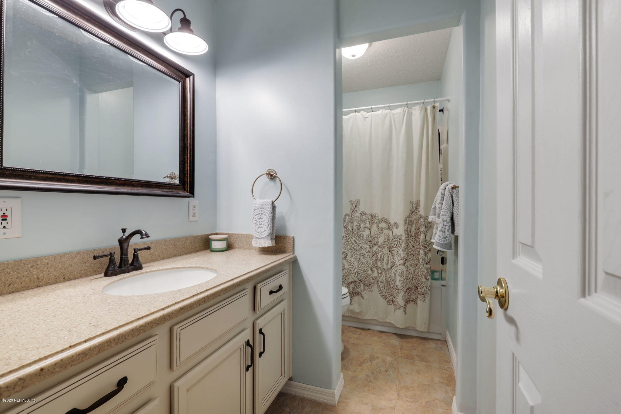 5176 Country Estates Road Middleburg, FL 32068 - Photo 6 of 24 Fully renovated Secondary Bathroom