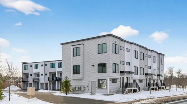 $460,000 | 531 Westbrook Street, Unit 8, South Portland, ME 04106