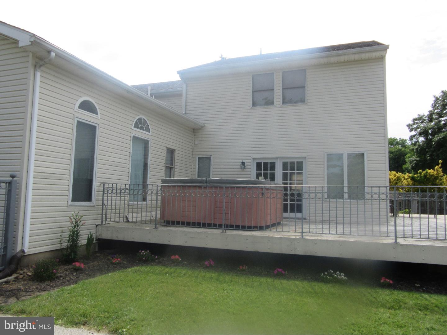 449 East Springfield Road Springfield, PA 19064 - Photo 2 of 21 Exterior Back