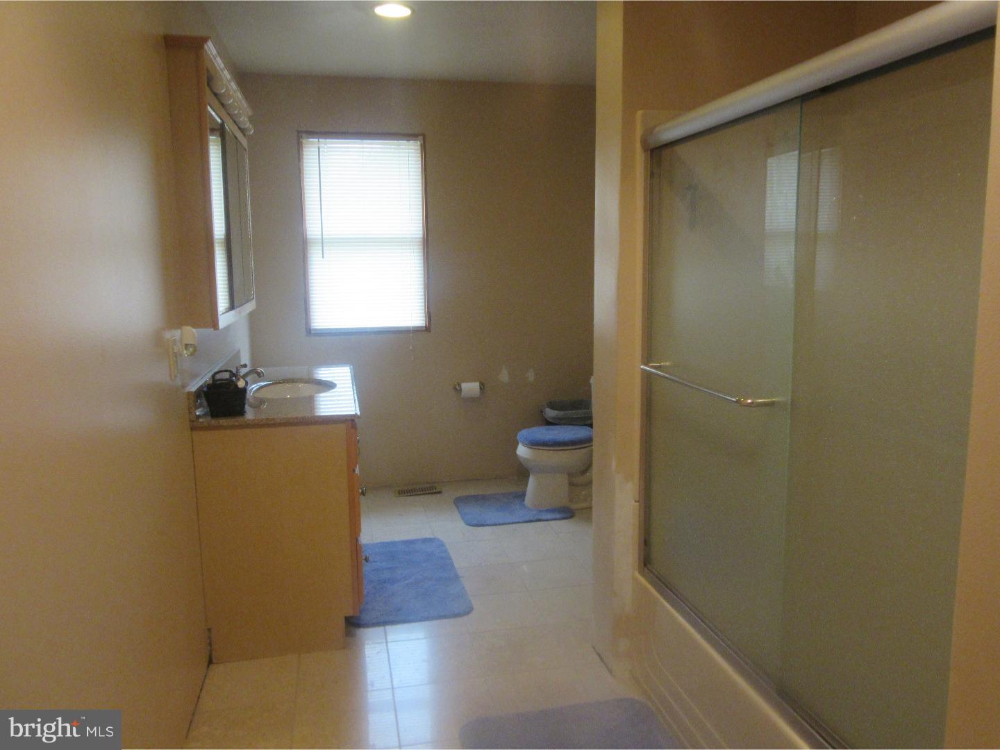 449 East Springfield Road Springfield, PA 19064 - Photo 17 of 21 Master Bathroom