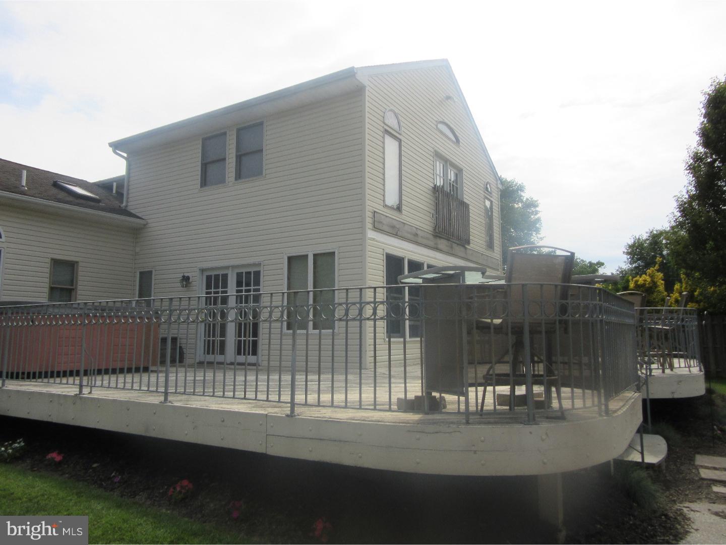 449 East Springfield Road Springfield, PA 19064 - Photo 3 of 21 Exterior Back