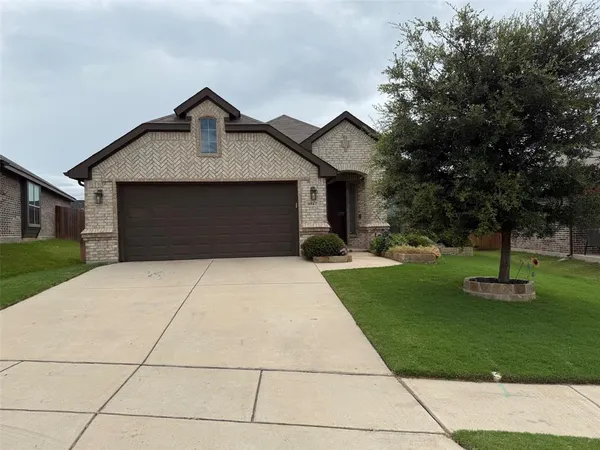 $2,450 | 2517 Hadley Street, Weatherford, TX 76087