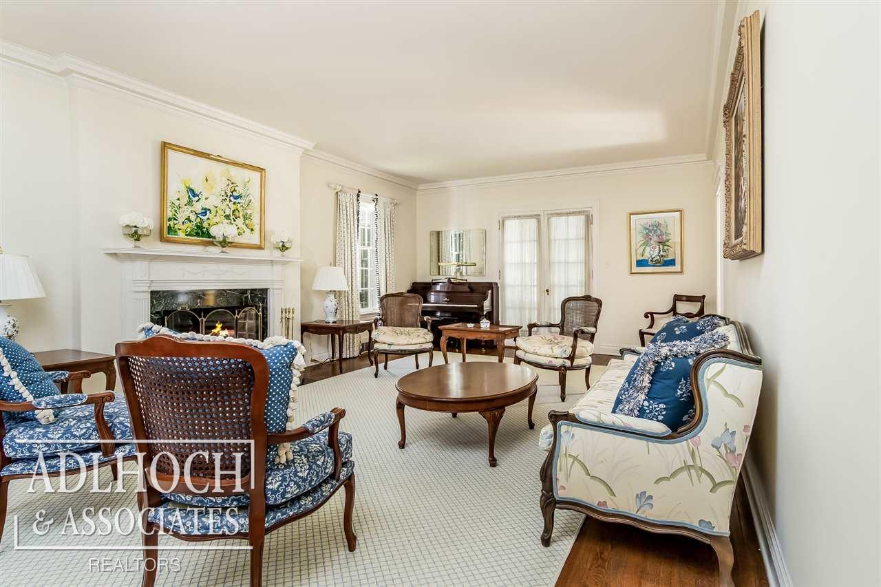 181 Merriweather Road Grosse Pointe Farms, MI 48236 - Photo 14 of 37