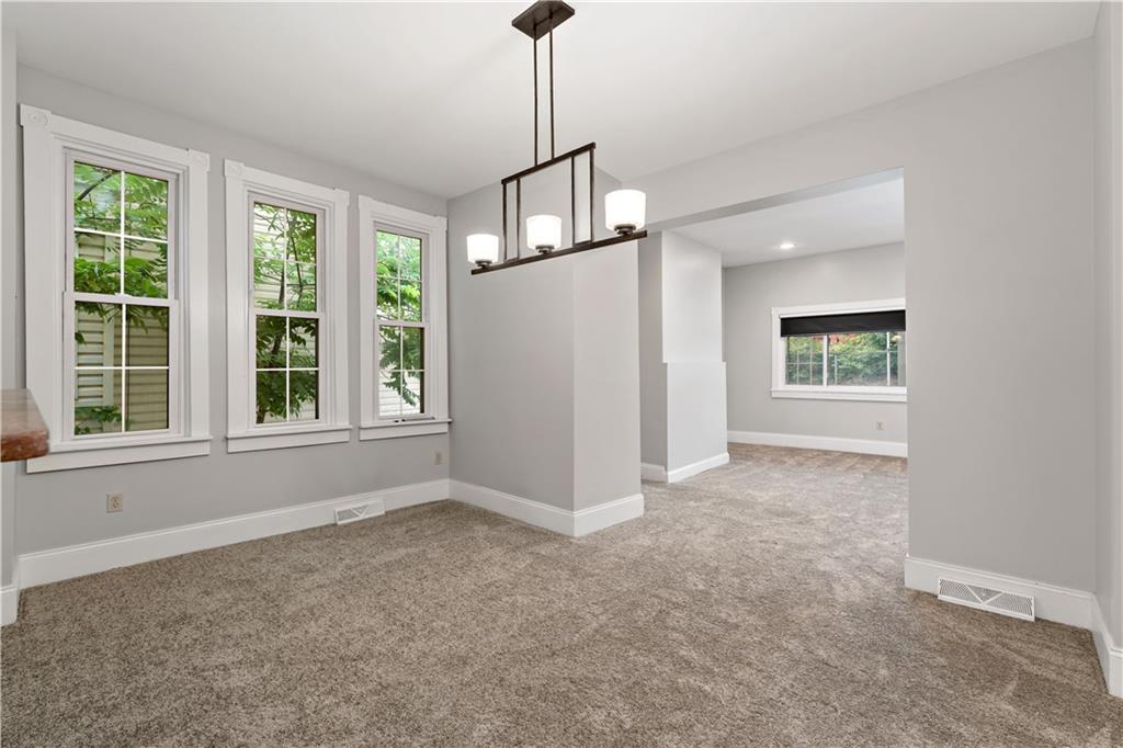 5447 Potter Street Pittsburgh, PA 15232 - Photo 4 of 36