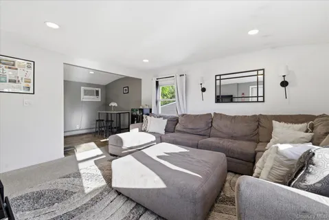 $799,000 | 2545 Sycamore Avenue, Wantagh, NY 11793
