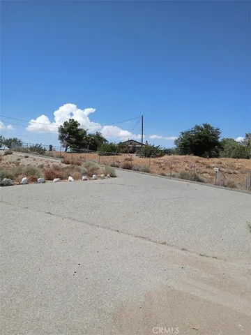 $500,000 | 10722 Phelan Road, Oak Hills, CA 92344