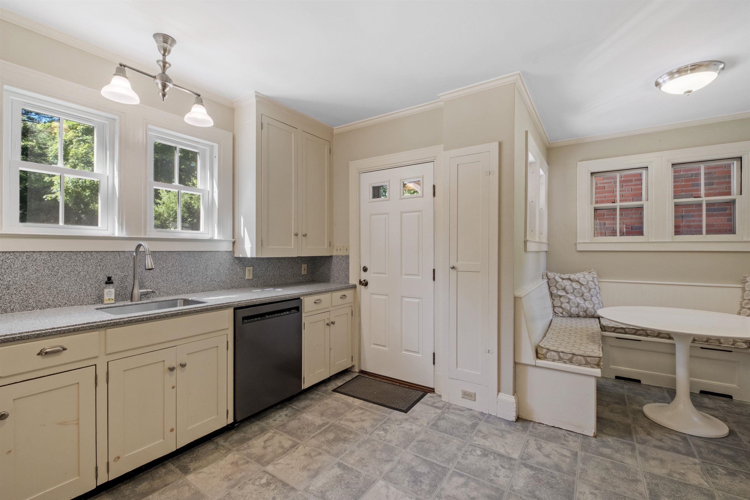 40 Ridge Road Concord, NH 03301 - Photo 18 of 43