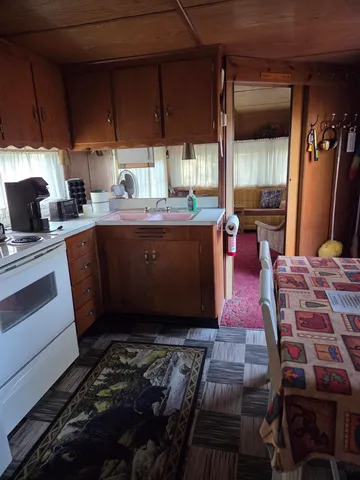 $75,000 | N9522 Nesters Road, Crivitz, WI 54114