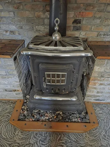 $75,000 | N9522 Nesters Road, Crivitz, WI 54114