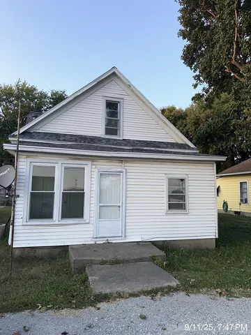 $1,100 | 68 East Washington Avenue, Peru, IN 46970